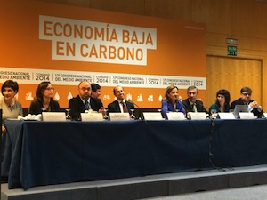 Juan Carlos Enrique, Director General de AMBILAMP (tercero por la derecha),  en el debate sobre el Real Decreto de Aparatos Eléctricos y Electrónicos
